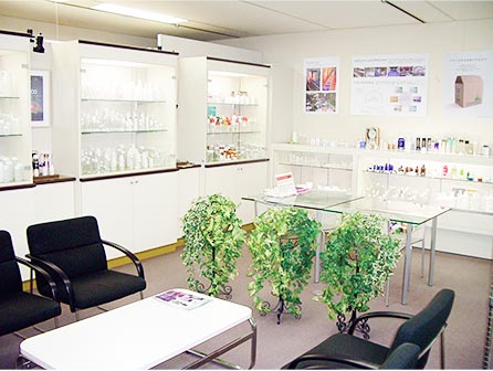 fukuoka-sales-office-showroom